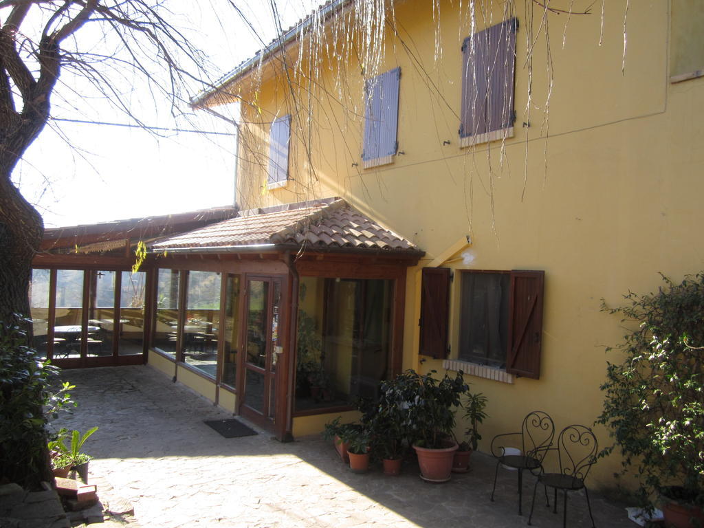 Agriturismo La Solagna Montebello di Bertona Exterior foto